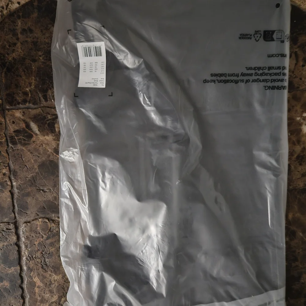 Rains Trail Gym Bag black new in package